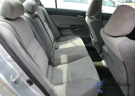 2010 Honda Accord Lx z USA, uszkodzony, nr VIN 1HGCP2F34AA115512